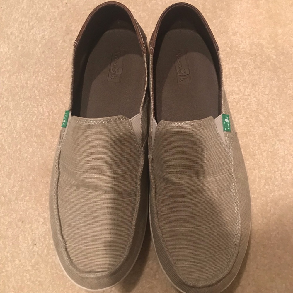 Men’s Sanuks Shoes